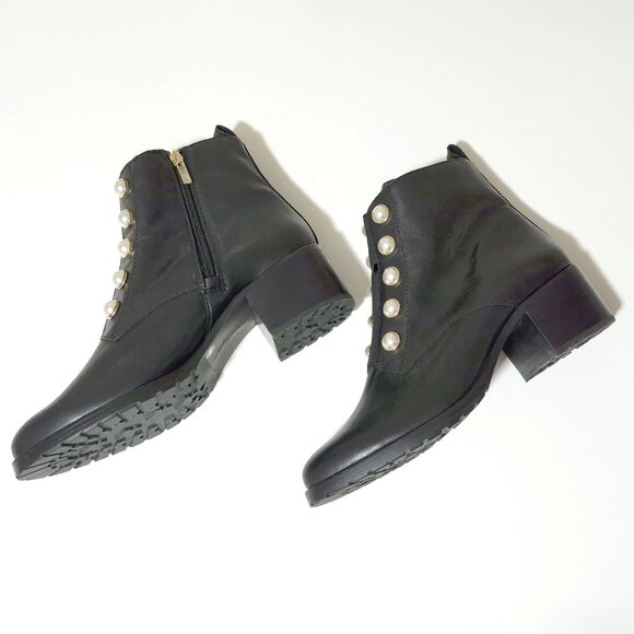 NWOT Lord & Taylor Floria boot with faux pearl accenting, US 10, EU 40 - Picture 3 of 8